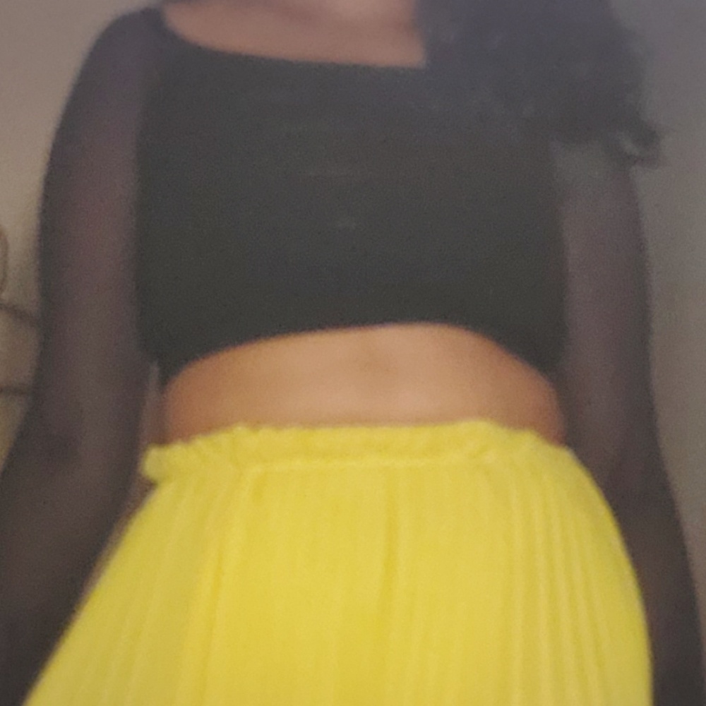 Crop top - Picture 3 of 3